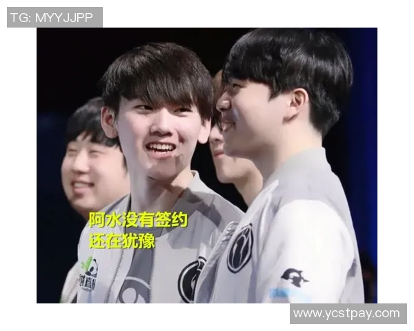 LPL赛场上JackeyLove与对手激烈交锋展现电竞精神与团队默契