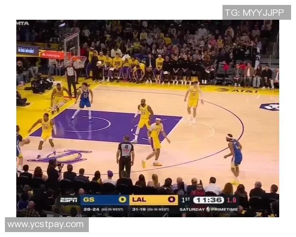 勇士逆转湖人获胜，库里狂砍45分！生死对决惊险落幕赛后全队庆祝